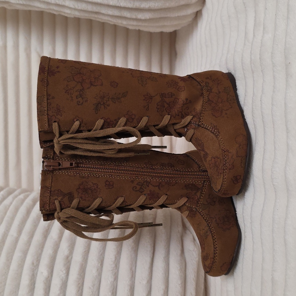Joyfolie Brown Floral Lace-Up Boots Size Toddler 4 – New